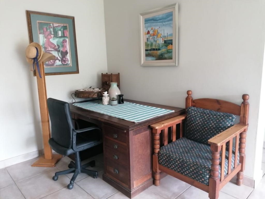 To Let 3 Bedroom Property for Rent in Paradise Beach Eastern Cape